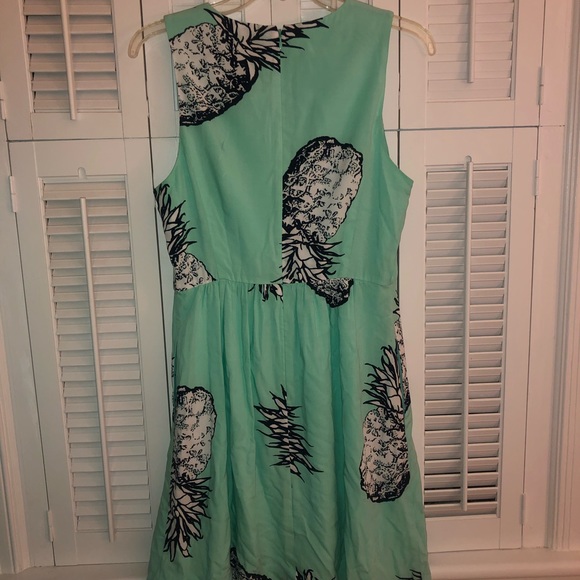 Crown & Ivy Dress - Picture 2 of 3